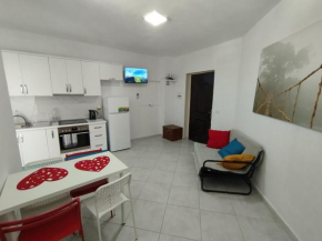 Irek's Vlora Plazhi i Vjeter Apartments